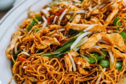 CHICKEN CHOWMEIN